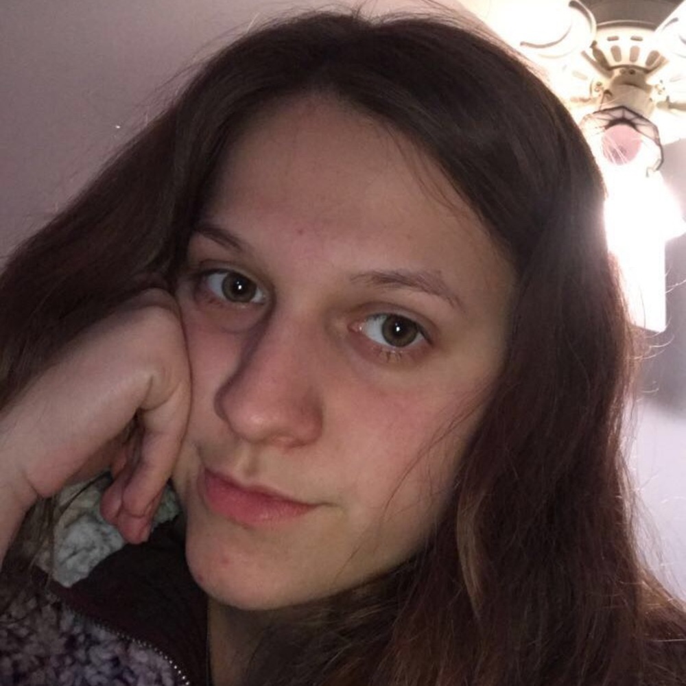 Meet your Posher, Olivia